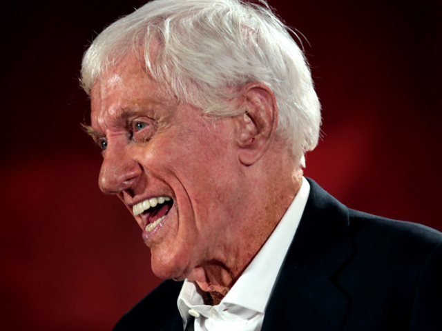 Dick Van Dyke apologizes for awful cockney accent